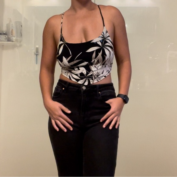 Blue Jasmine Crop Tops - Picture 1 of 4